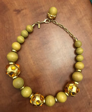 Load image into Gallery viewer, Escada 1980s vintage jewellery set