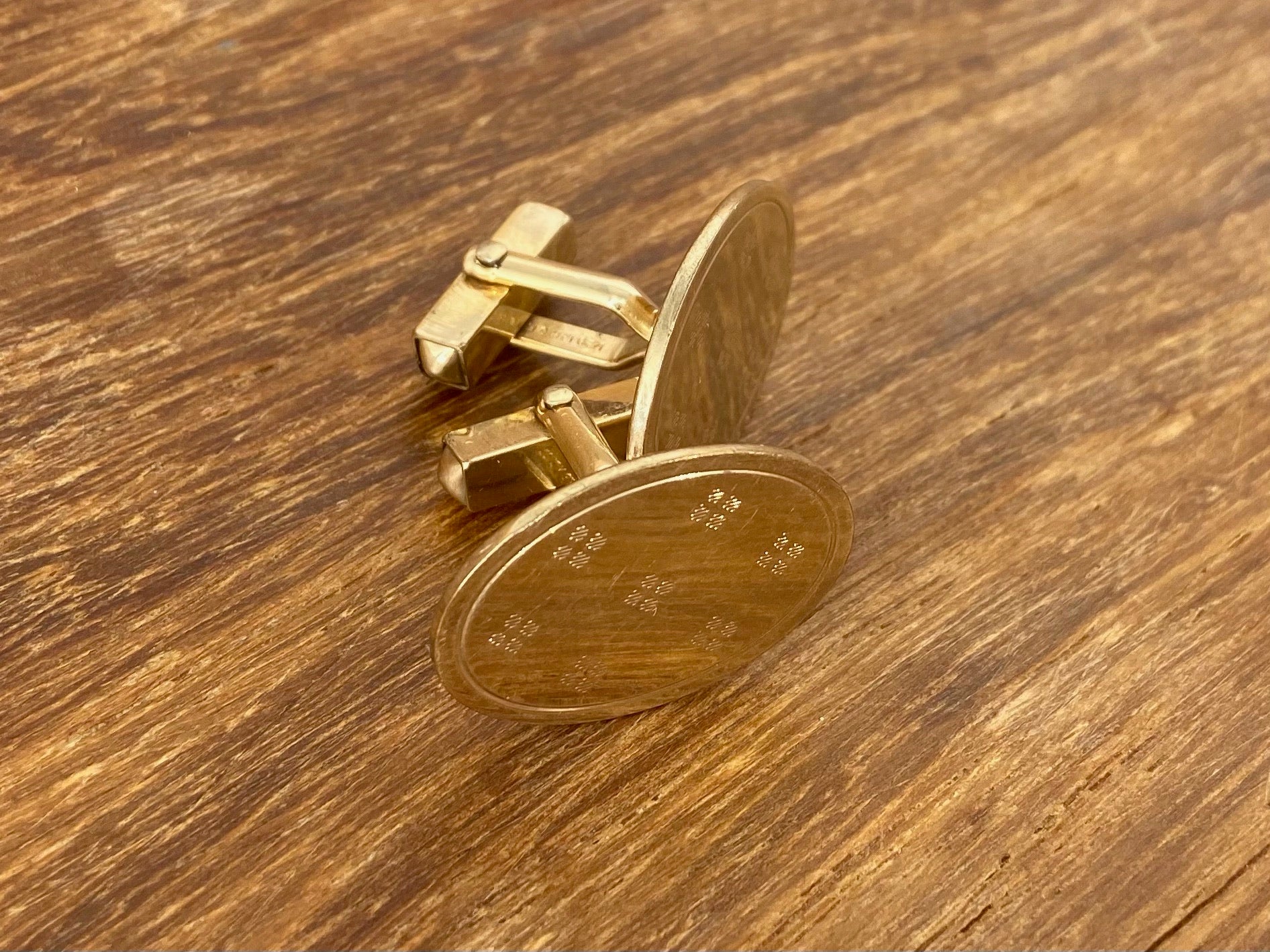 Swank sales gold cufflinks