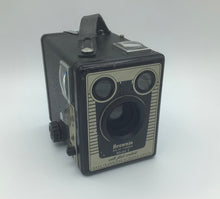 Load image into Gallery viewer, Kodak Brownie Six-20 Model E Box Camera
