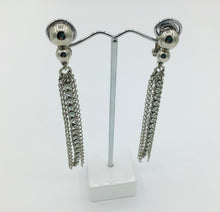 Load image into Gallery viewer, 1960s clip on earrings
