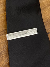 Load image into Gallery viewer, Swank 1940s Tie clip
