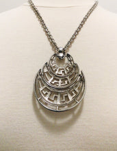 Load image into Gallery viewer, Barca necklace
